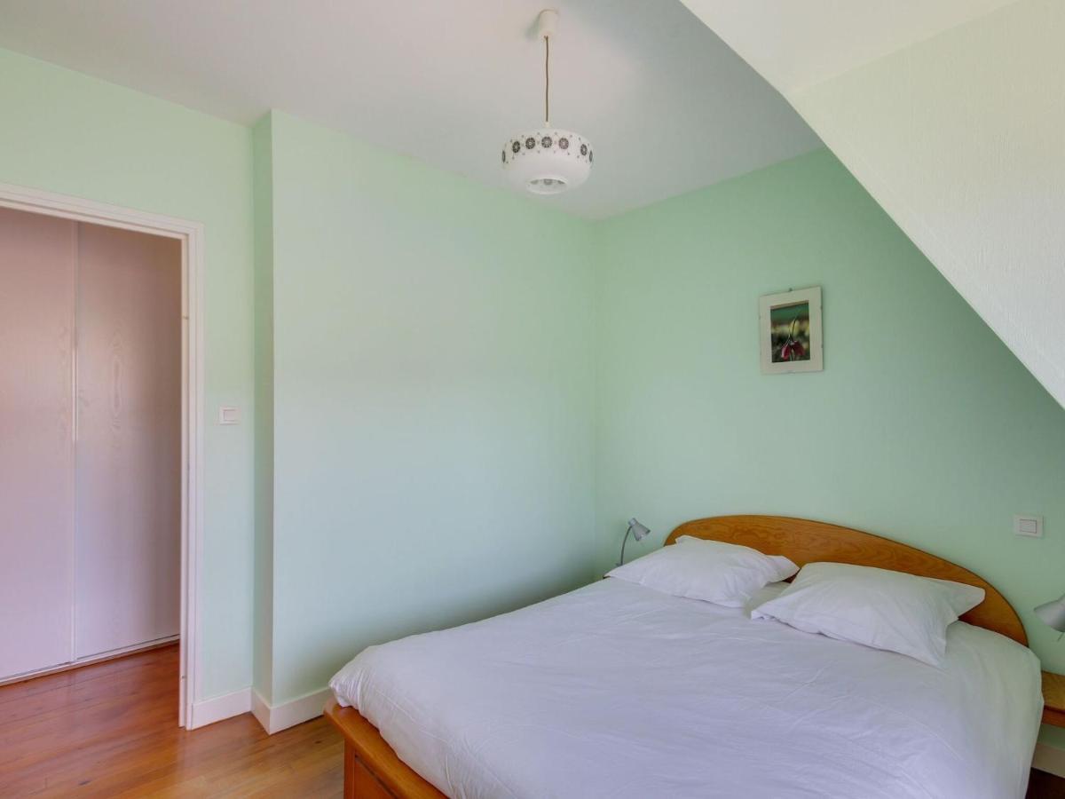 Beautiful Villa In The Parc Des Volcans D Auvergne Vic sur Cere Bagian luar foto
