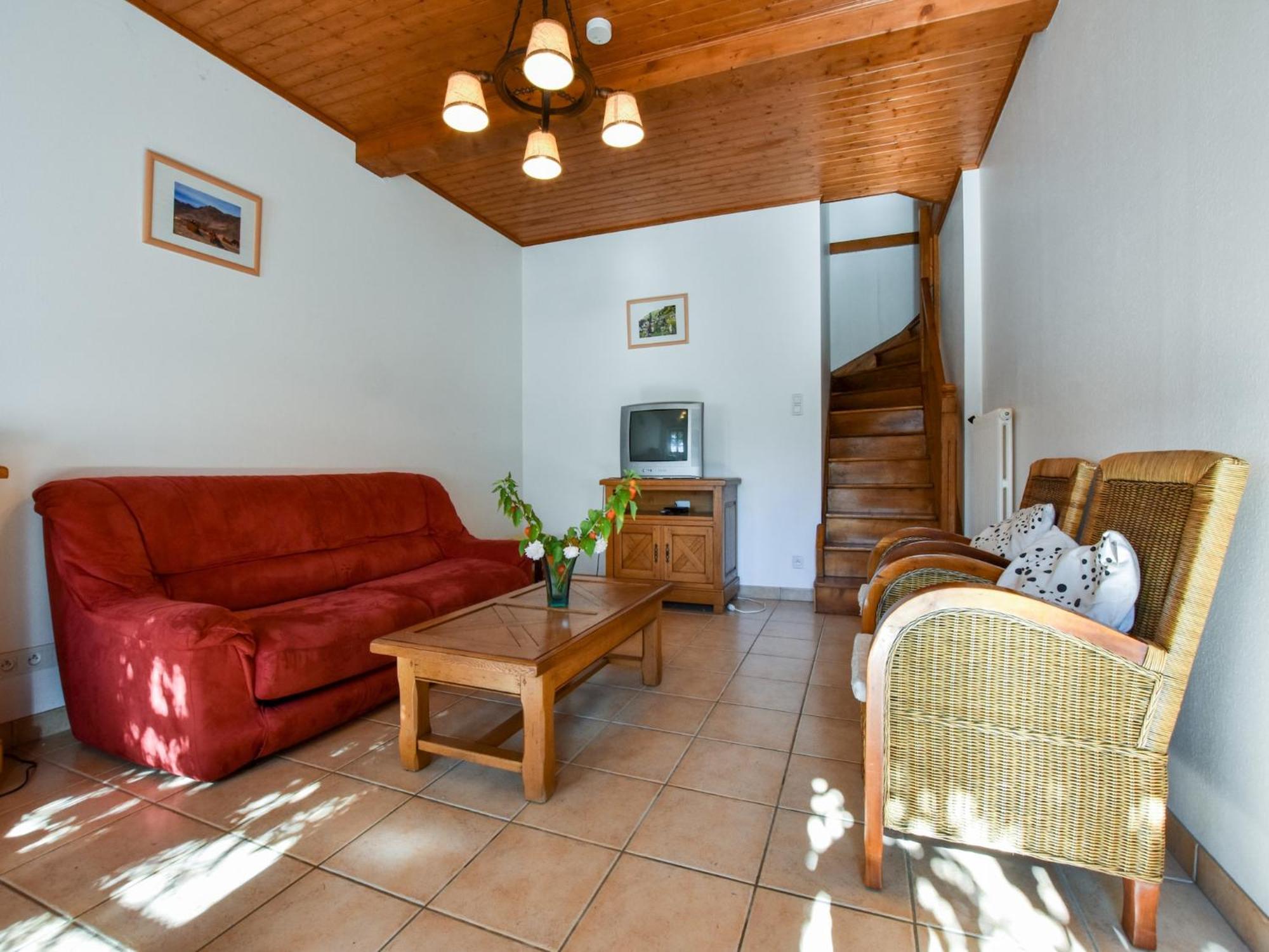 Beautiful Villa In The Parc Des Volcans D Auvergne Vic sur Cere Bagian luar foto